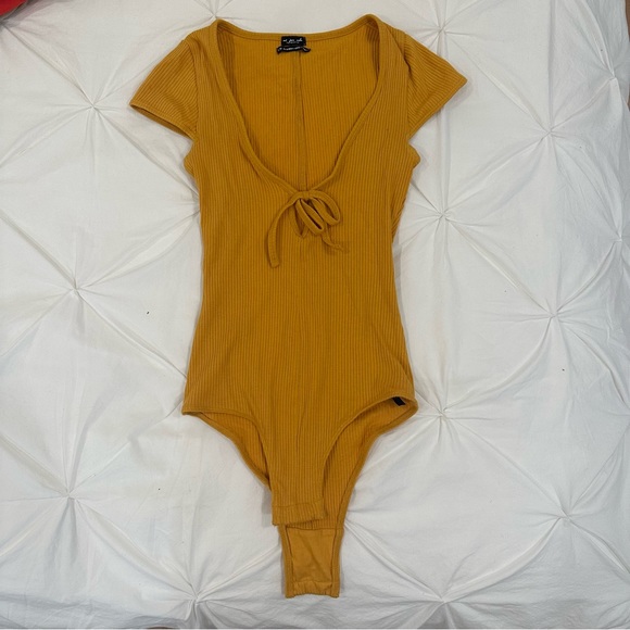 Urban Outfitters Bodysuit - Picture 2 of 3